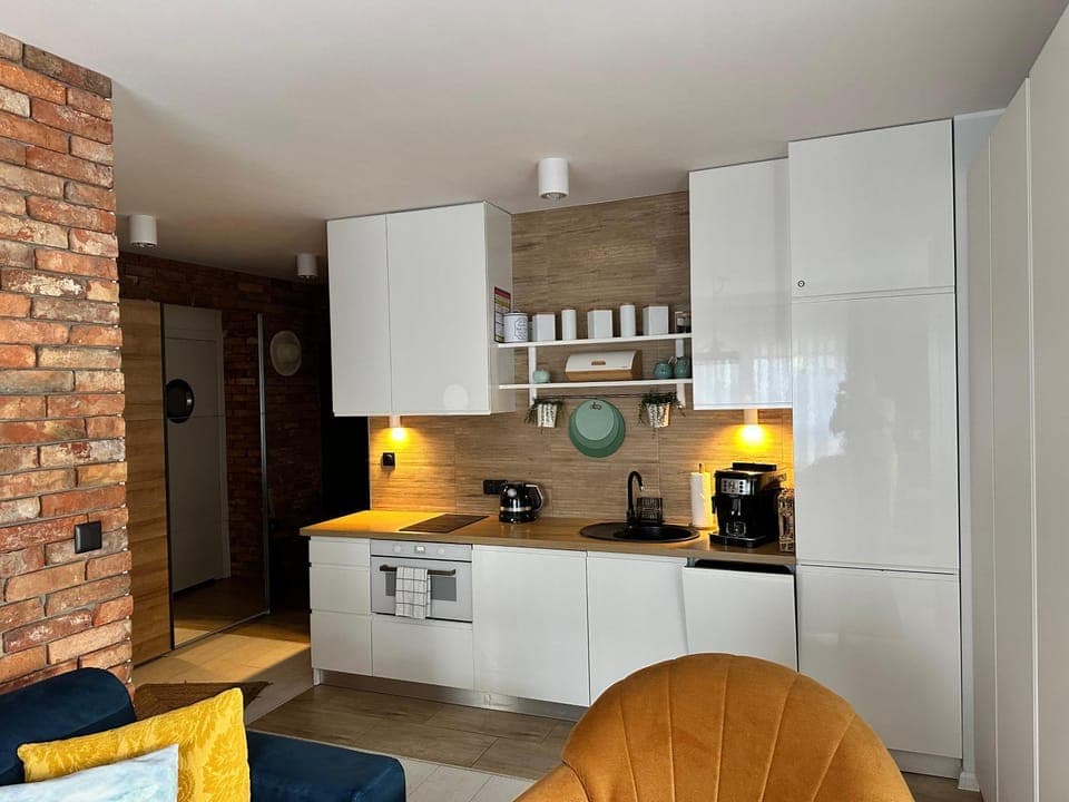 Coffee/tea facilities, Kitchen or kitchenette, Living room, dishwasher, stove