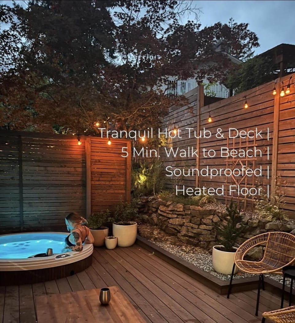 Patio, Hot Tub, Garden view