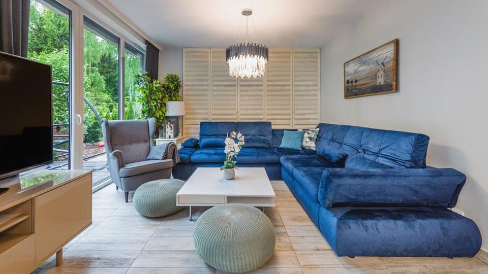 TV and multimedia, Living room, Seating area