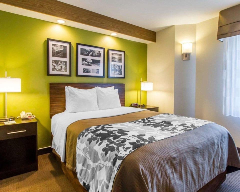 Photo of the whole room, On site