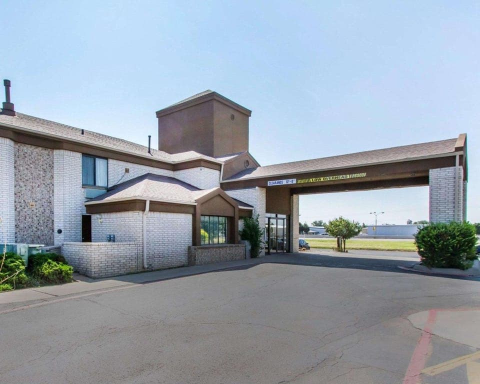 Property building, On site