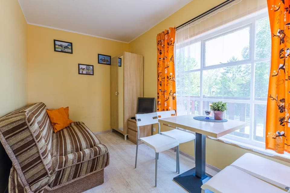 Living room, Photo of the whole room