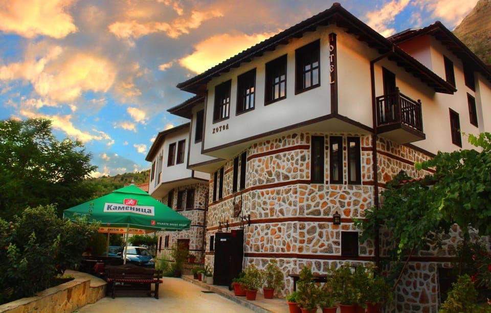 Property building, Summer, On site, Sunset