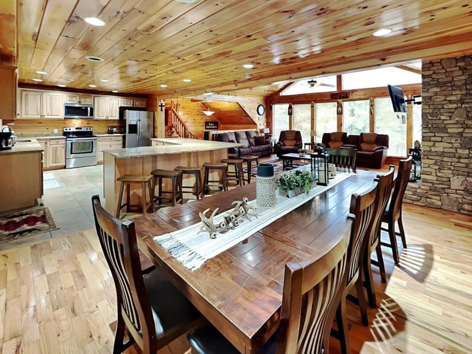 Parkside Lodge House in Gatlinburg