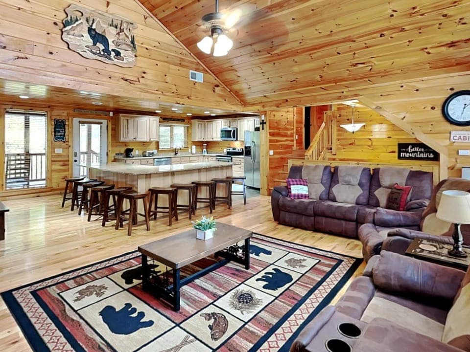 Parkside Lodge House in Gatlinburg