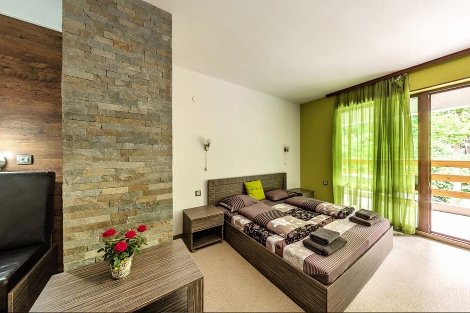 Photo of the whole room, Pool view, River view, Inner courtyard view