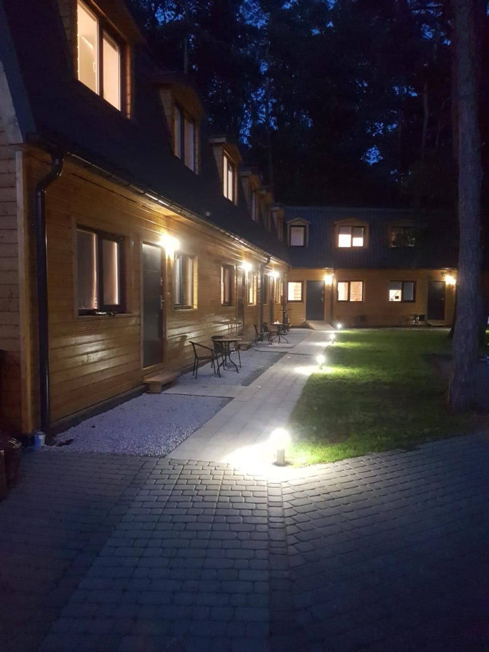 Property building, Facade/entrance, Area and facilities