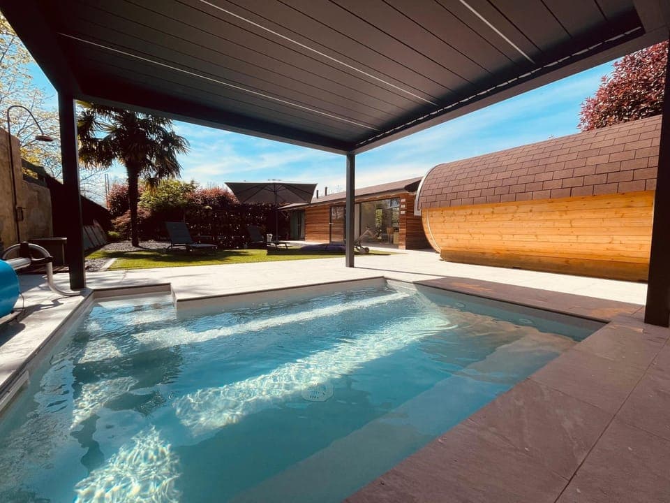 Spa and wellness centre/facilities, Swimming pool