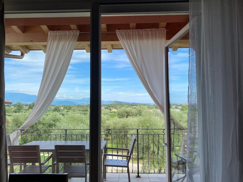 View (from property/room), Balcony/Terrace, Mountain view