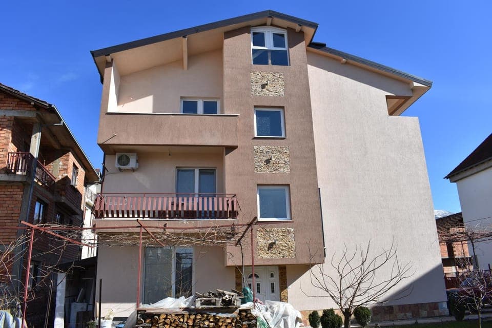 Property building, Facade/entrance