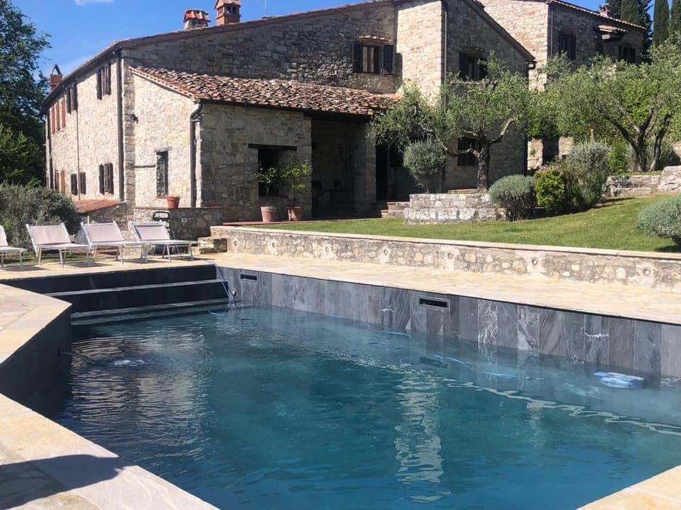 Property building, Swimming pool, sunbed