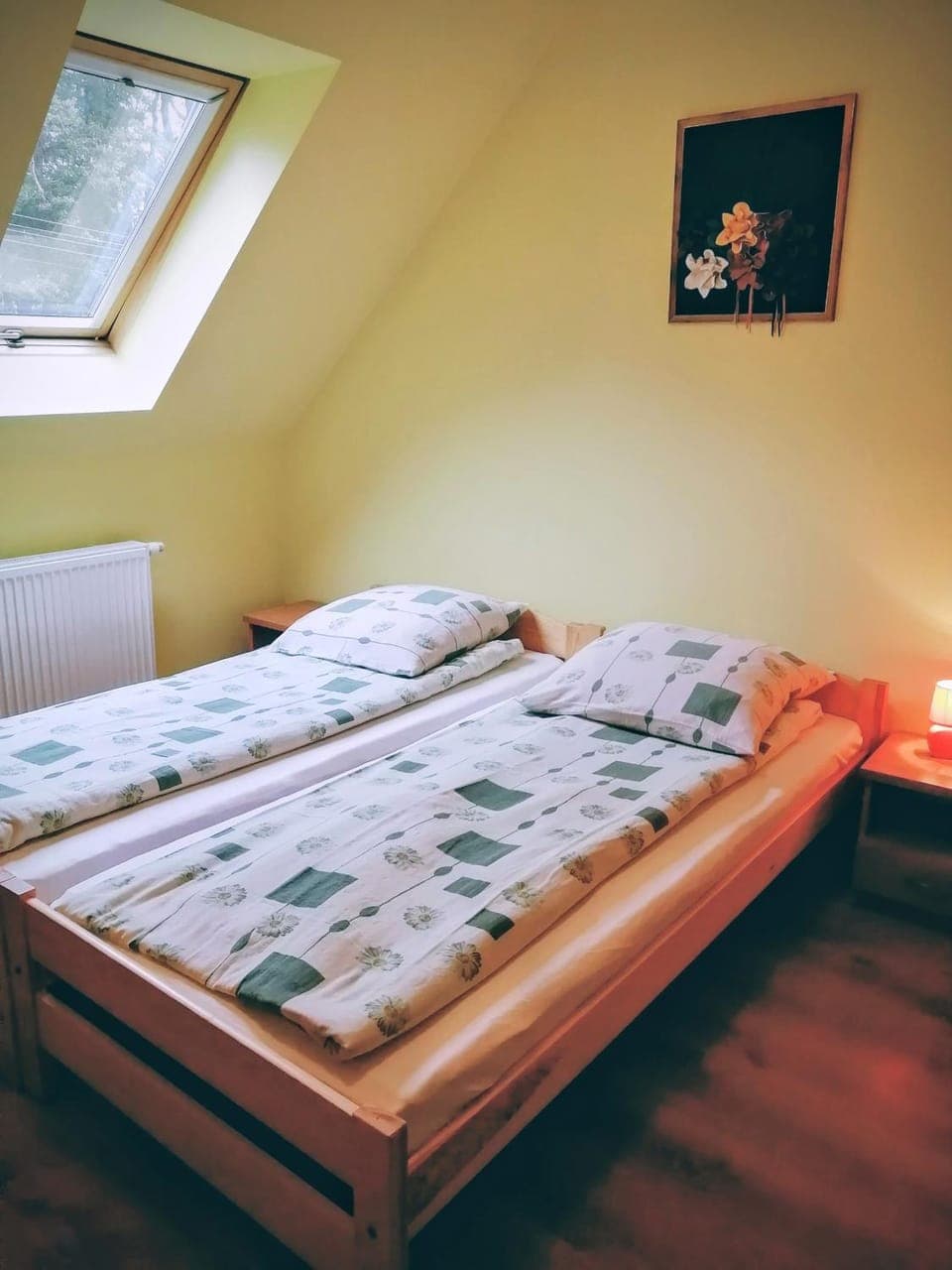 Photo of the whole room