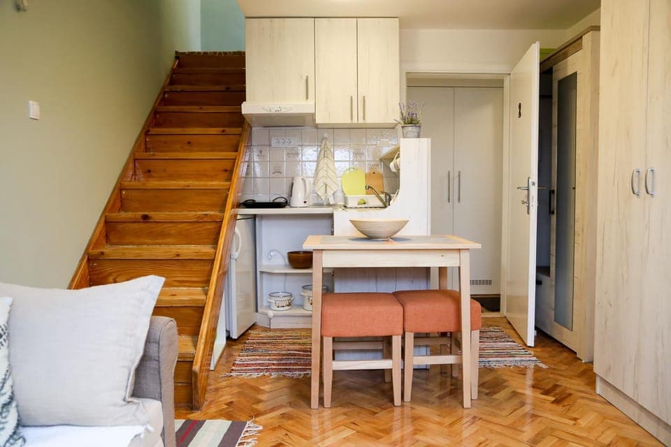 Kitchen or kitchenette, Living room, Dining area