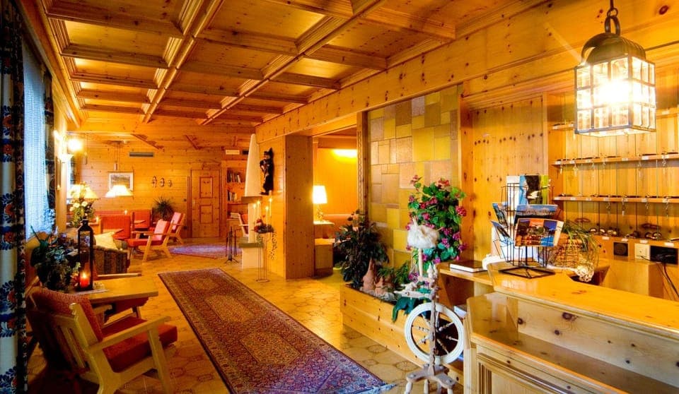 Property building, Lounge or bar