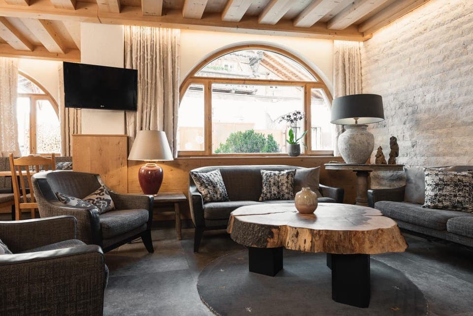 Communal lounge/ TV room, Lounge or bar