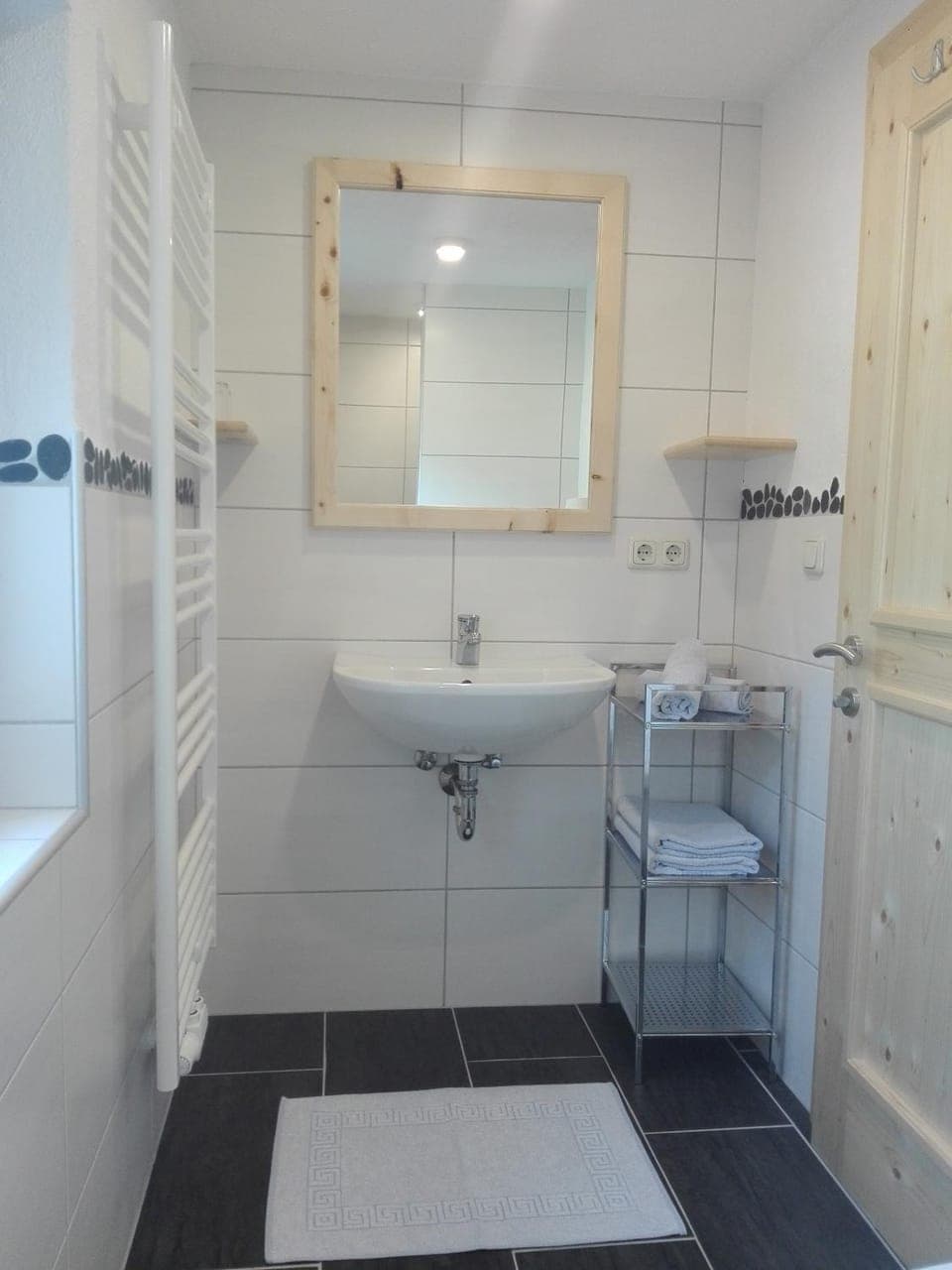 Bathroom, Decorative detail