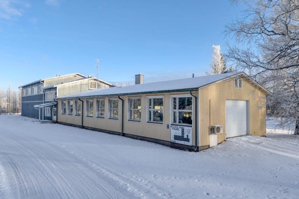 Property building, Day, Winter