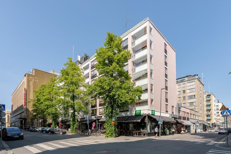 Property building, Neighbourhood