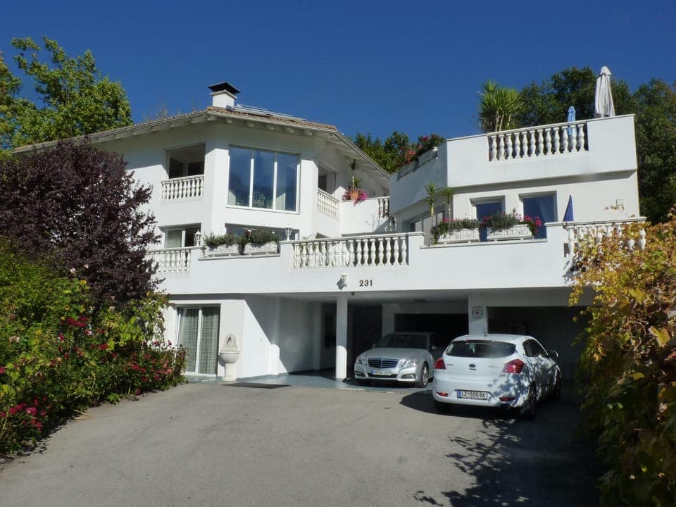 Property building, Day, Summer