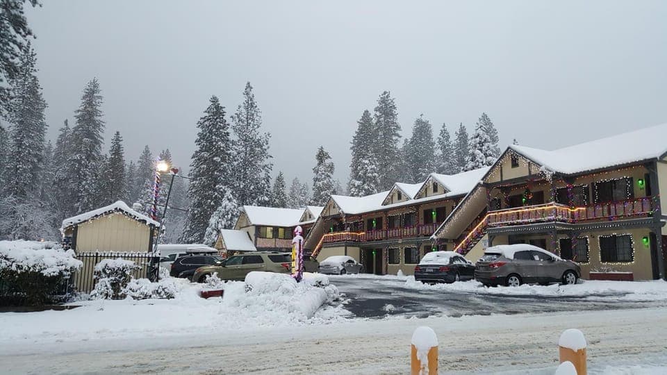 Property building, Facade/entrance, Winter, Street view