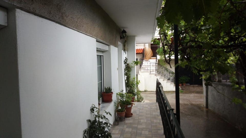 Facade/entrance, Balcony/Terrace, Garden view, Street view, Quiet street view