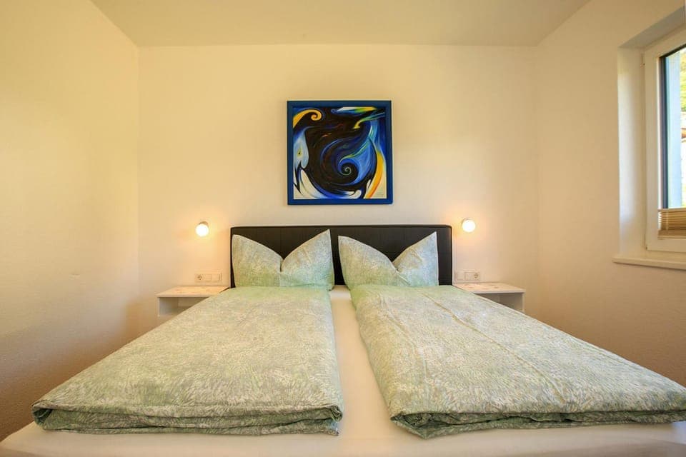 Bed, Garden view, Landmark view, Mountain view, River view