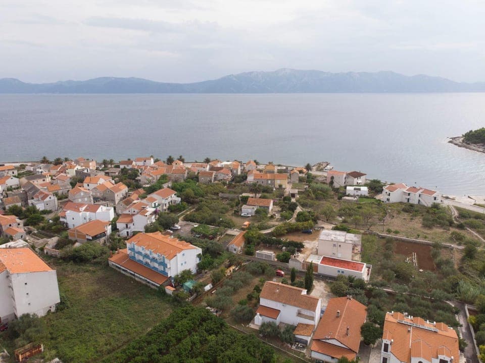 Bird's eye view, Sea view