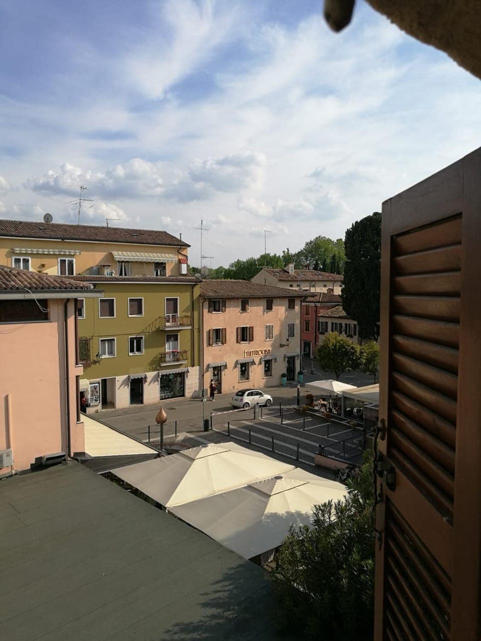 Property building, City view