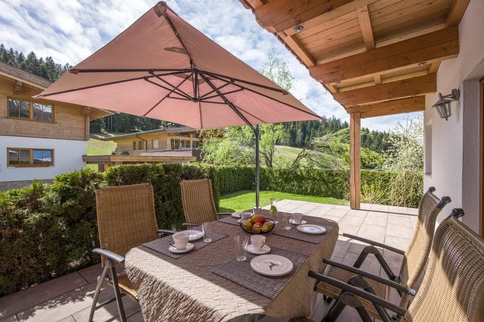 Day, Garden, Balcony/Terrace, Seating area