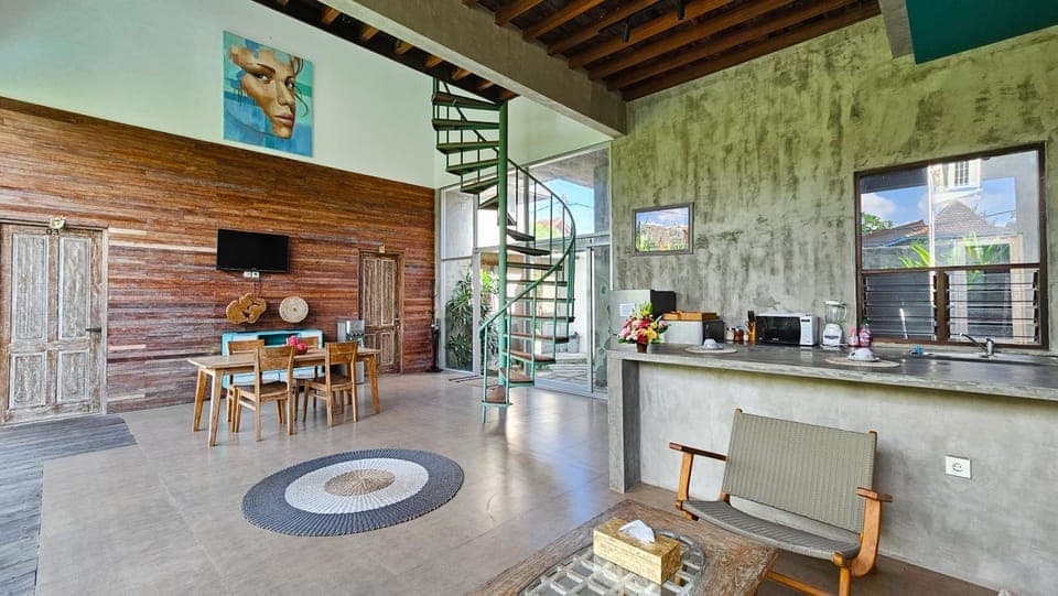 TV and multimedia, Living room, Seating area, Dining area