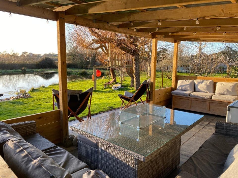 Garden, Seating area, Garden view, Lake view