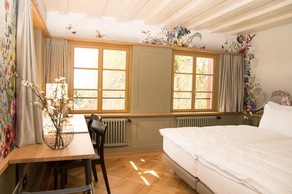 Photo of the whole room