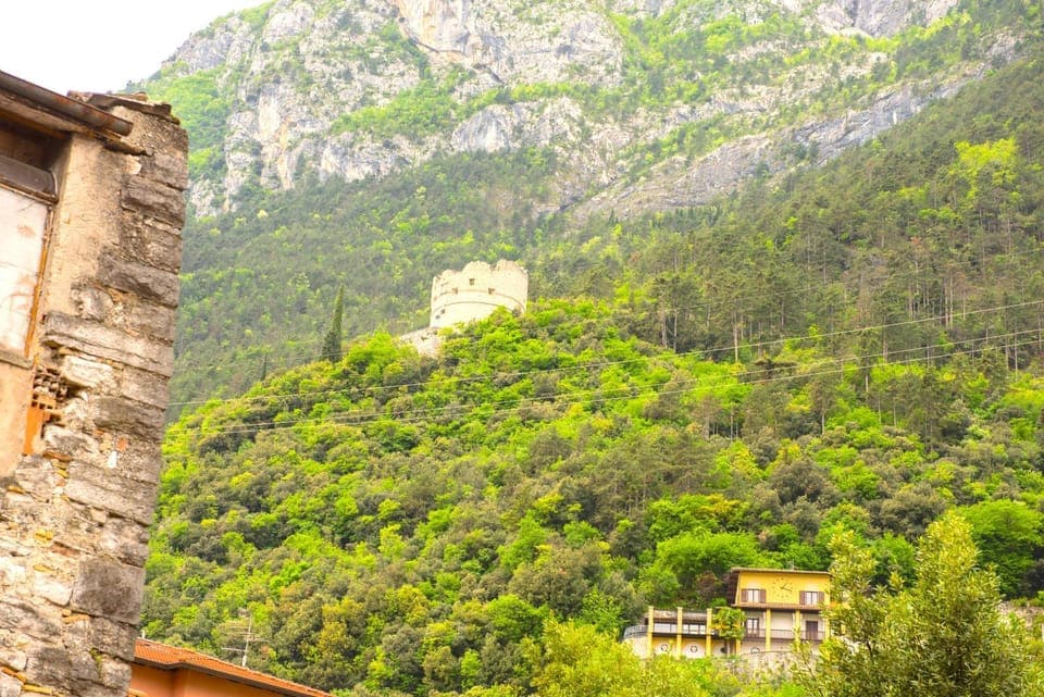 Nearby landmark, Mountain view