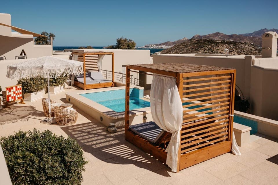 Patio, Day, Hot Tub, Area and facilities, Swimming pool, sunbed