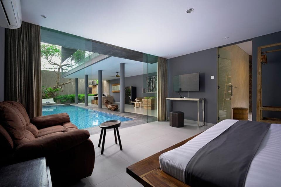 Bed, Living room, Swimming pool