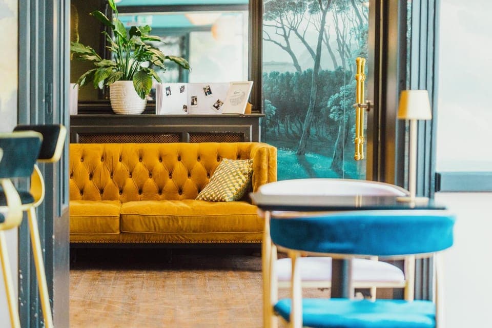 Lobby or reception, Lounge or bar, furniture