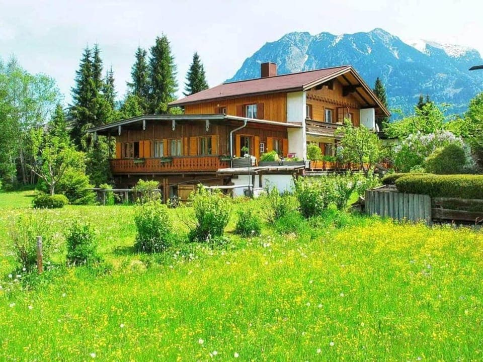 Property building, Natural landscape, Garden