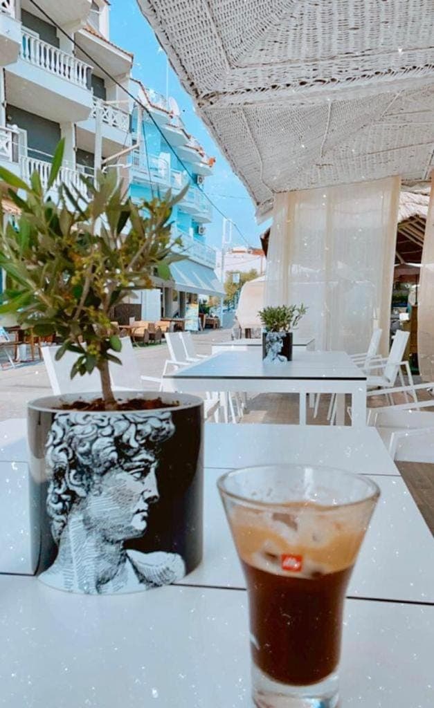 Property building, Restaurant/places to eat