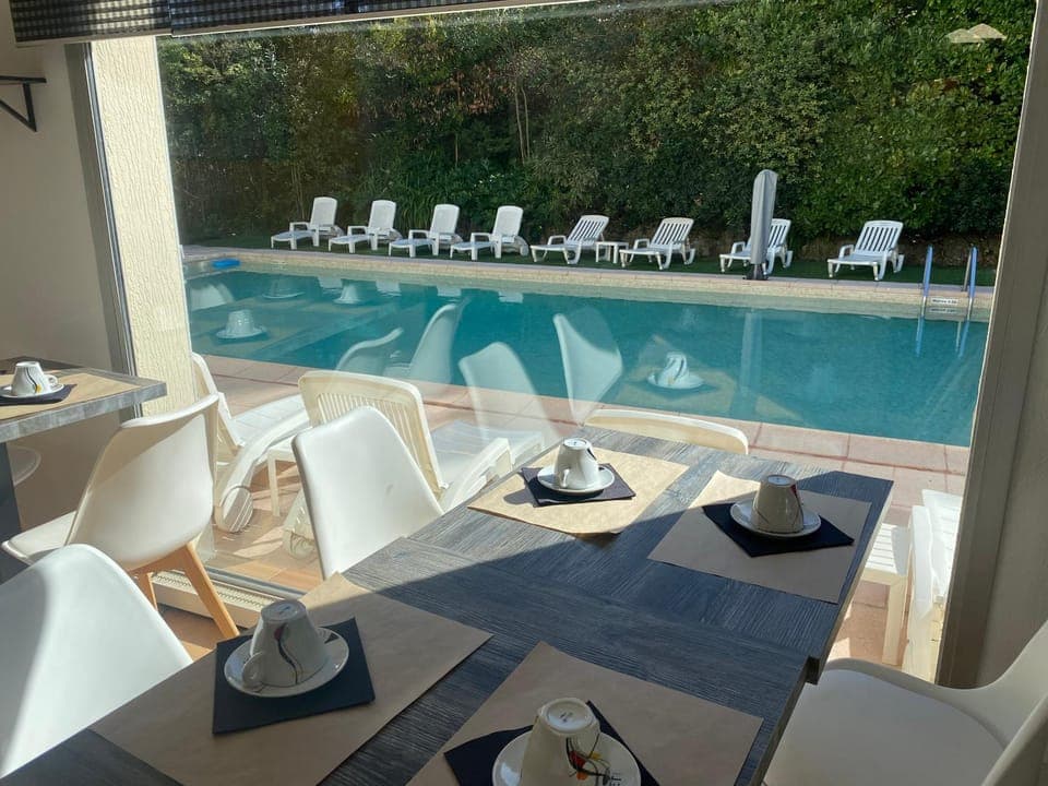 View (from property/room), Food and drinks, Swimming pool