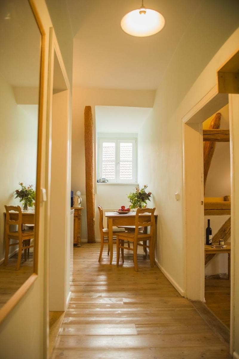 Seating area, Dining area