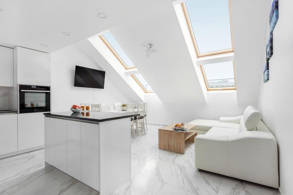 Kitchen or kitchenette, Living room, Seating area