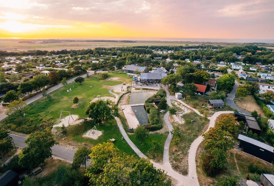 Natural landscape, Bird's eye view, Location
