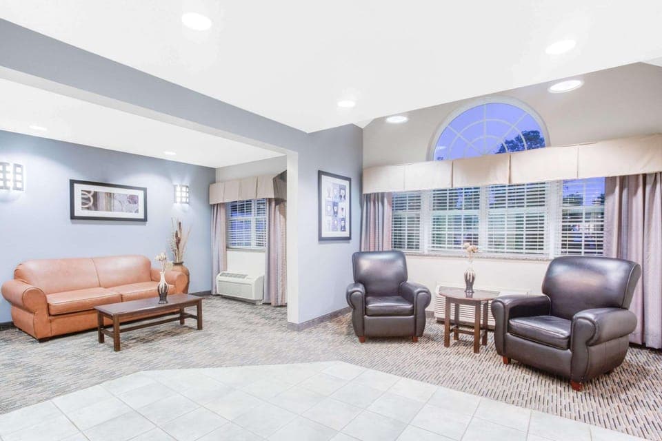 Lobby or reception, On site