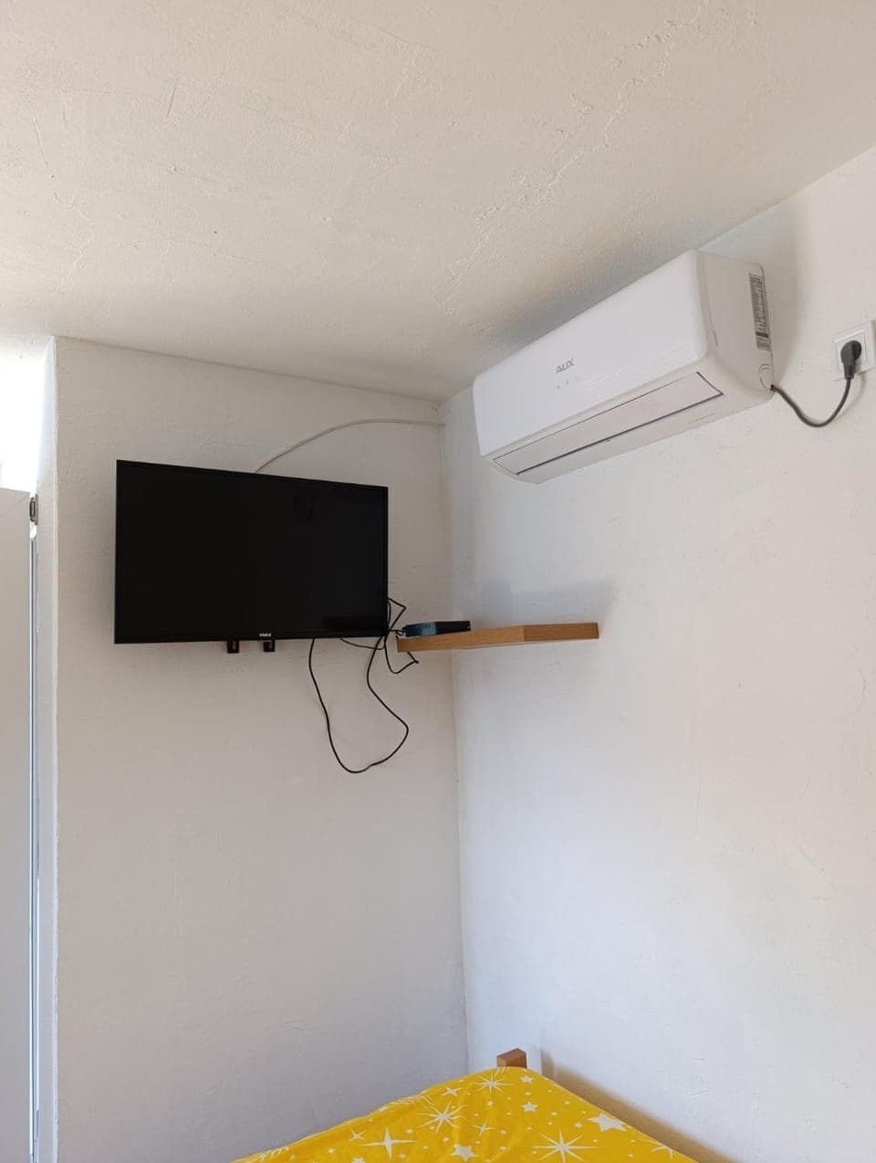 TV and multimedia, air conditioner