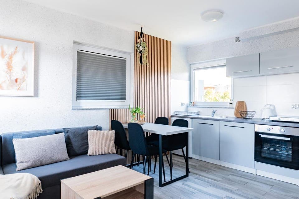 Kitchen or kitchenette, Living room, Seating area, Dining area, oven, stove