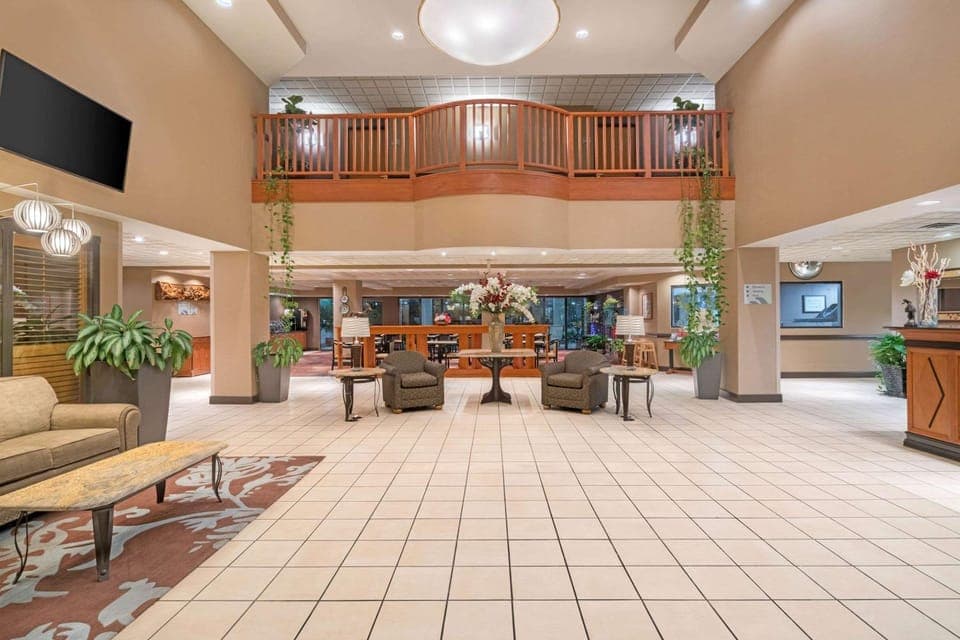 Lobby or reception, On site