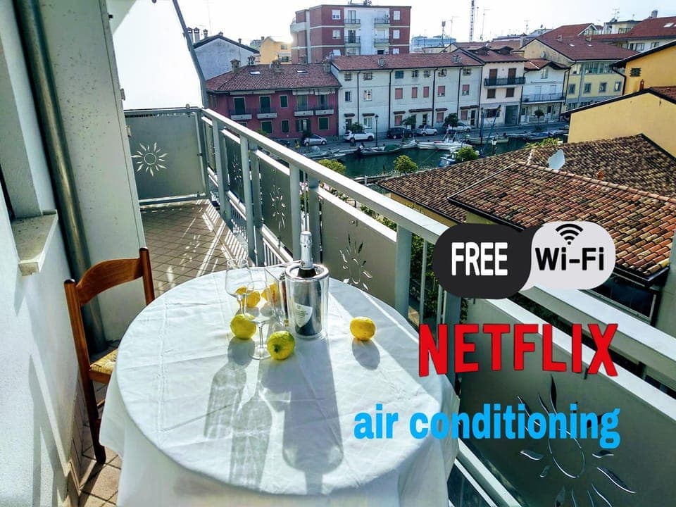 View (from property/room), Balcony/Terrace