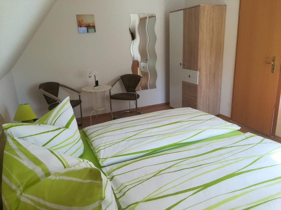 Spring, Bed, Day, Other, Other, Photo of the whole room, Decorative detail, Decorative detail, Seating area, Bedroom, On site, Area and facilities