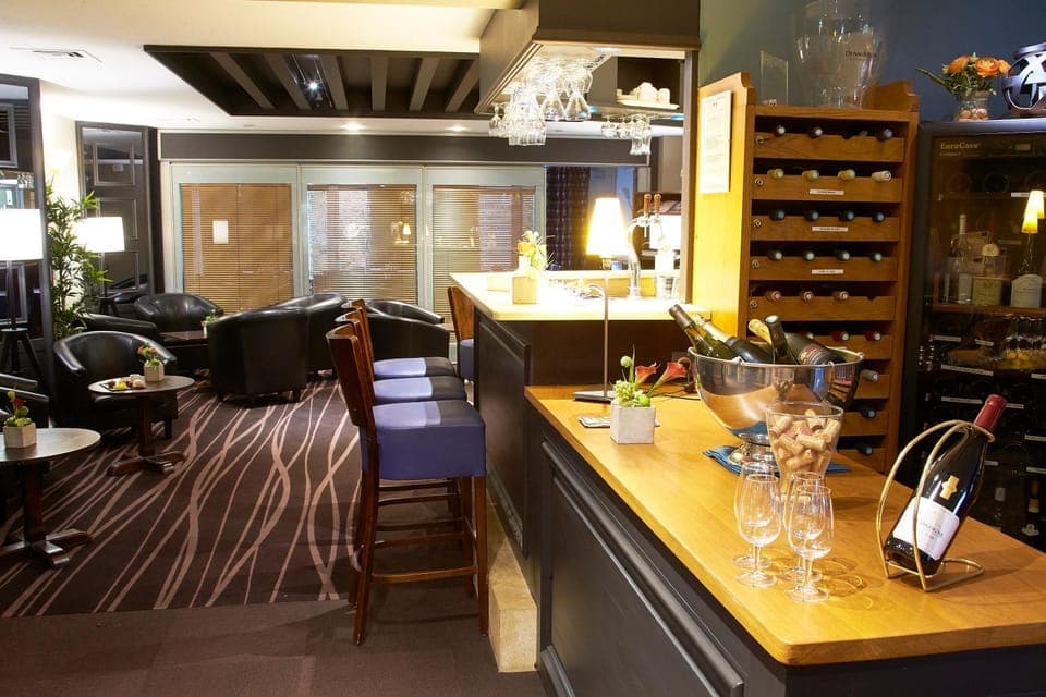 Communal lounge/ TV room, Lounge or bar, Alcoholic drinks