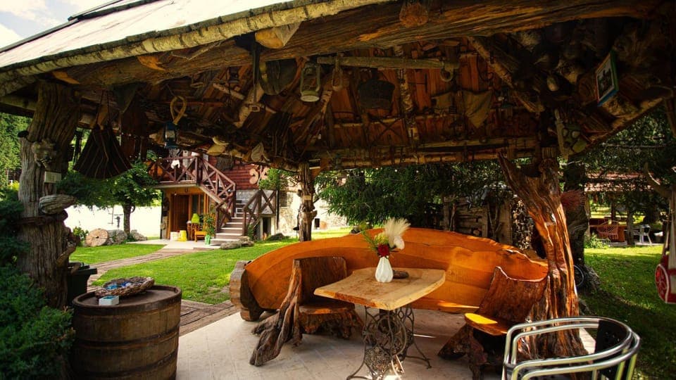 Patio, Garden, Dining area